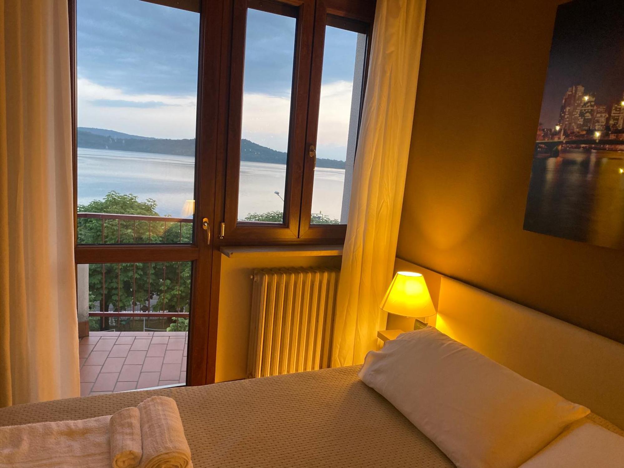 Hotel Lido Viverone Exterior foto